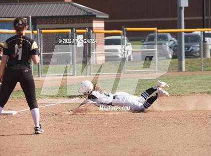 Thumbnail 2 in Andover Central @ Eisenhower photogallery.