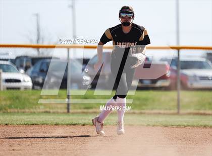 Thumbnail 2 in Andover Central @ Eisenhower photogallery.