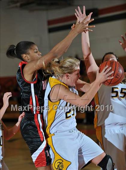 Thumbnail 1 in Yucca Valley vs. Rancho Verde (Lady Bears Holiday Classic Semi Finals) photogallery.