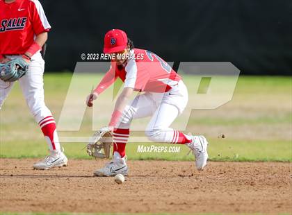 Thumbnail 2 in Montebello vs La Salle photogallery.