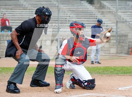 Thumbnail 2 in Montebello vs La Salle photogallery.