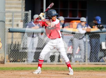 Thumbnail 1 in Montebello vs La Salle photogallery.