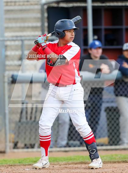 Thumbnail 2 in Montebello vs La Salle photogallery.