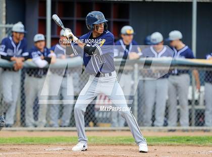 Thumbnail 3 in Montebello vs La Salle photogallery.