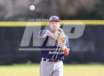 Thumbnail 2 in Montebello vs La Salle photogallery.