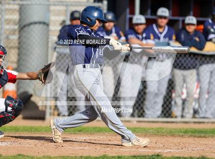 Thumbnail 1 in Montebello vs La Salle photogallery.
