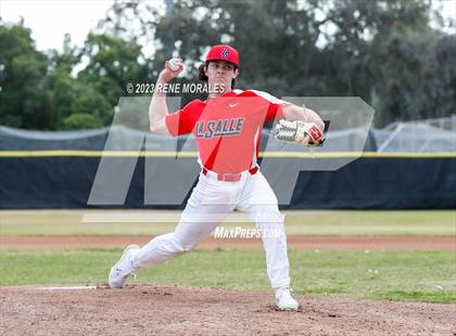 Thumbnail 3 in Montebello vs La Salle photogallery.