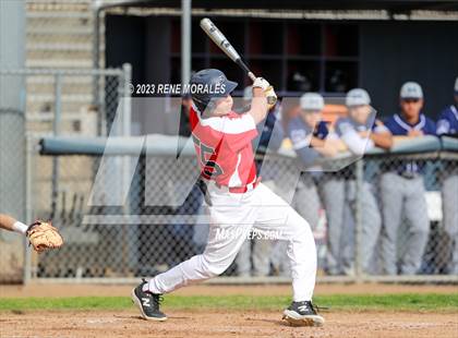 Thumbnail 3 in Montebello vs La Salle photogallery.