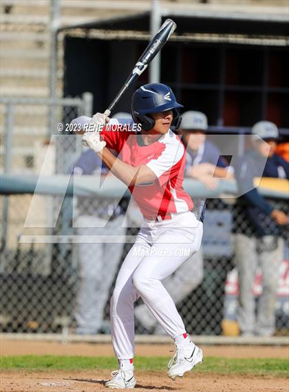 Thumbnail 1 in Montebello vs La Salle photogallery.