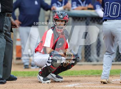 Thumbnail 3 in Montebello vs La Salle photogallery.