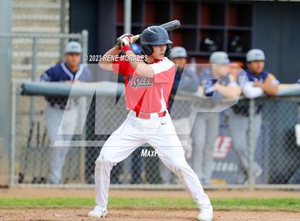 Thumbnail 2 in Montebello vs La Salle photogallery.