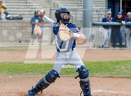 Thumbnail 3 in Montebello vs La Salle photogallery.
