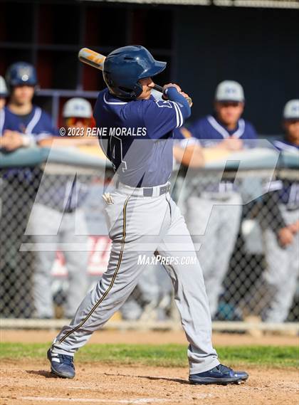 Thumbnail 1 in Montebello vs La Salle photogallery.
