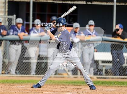 Thumbnail 2 in Montebello vs La Salle photogallery.