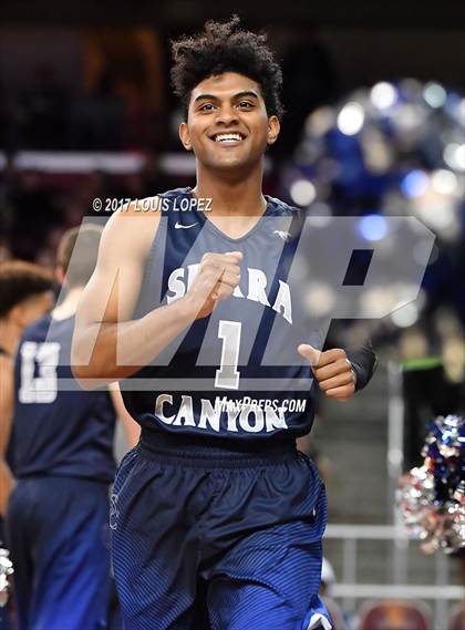 Thumbnail 2 in Sierra Canyon vs. Bishop Montgomery (CIF SS Playoff Open DIV Semi Final) photogallery.