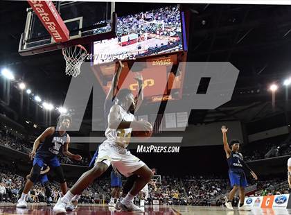 Thumbnail 3 in Sierra Canyon vs. Bishop Montgomery (CIF SS Playoff Open DIV Semi Final) photogallery.