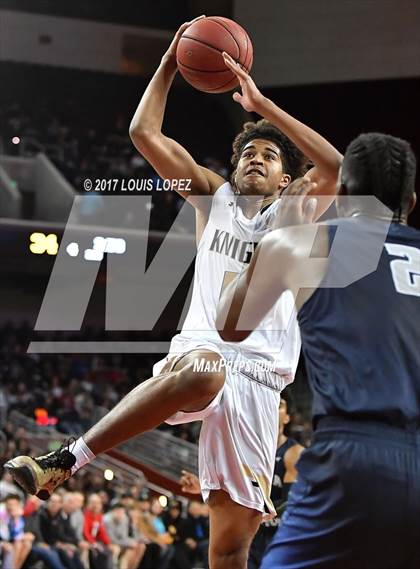 Thumbnail 2 in Sierra Canyon vs. Bishop Montgomery (CIF SS Playoff Open DIV Semi Final) photogallery.
