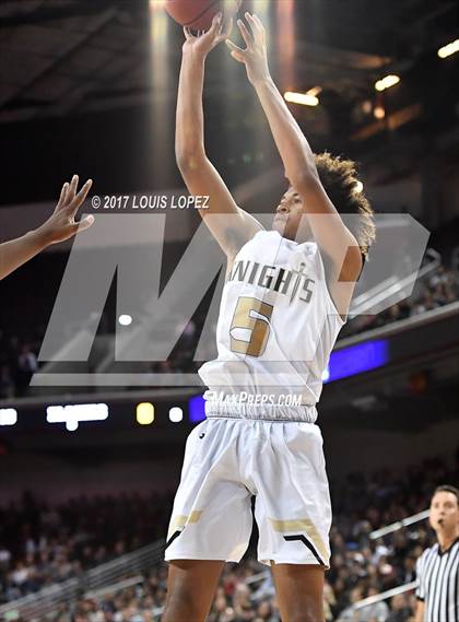 Thumbnail 3 in Sierra Canyon vs. Bishop Montgomery (CIF SS Playoff Open DIV Semi Final) photogallery.