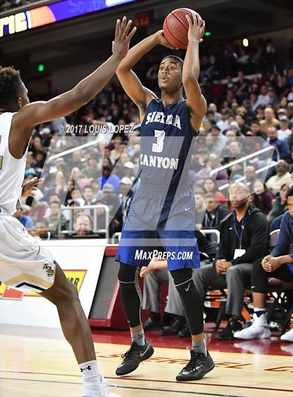 Thumbnail 3 in Sierra Canyon vs. Bishop Montgomery (CIF SS Playoff Open DIV Semi Final) photogallery.