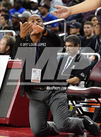 Thumbnail 2 in Sierra Canyon vs. Bishop Montgomery (CIF SS Playoff Open DIV Semi Final) photogallery.