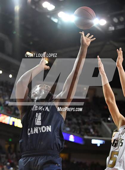 Thumbnail 1 in Sierra Canyon vs. Bishop Montgomery (CIF SS Playoff Open DIV Semi Final) photogallery.