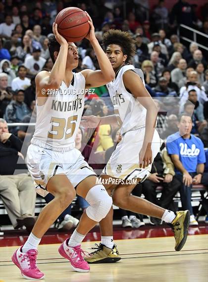 Thumbnail 2 in Sierra Canyon vs. Bishop Montgomery (CIF SS Playoff Open DIV Semi Final) photogallery.