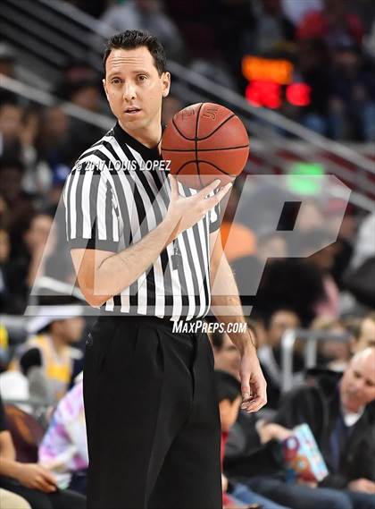 Thumbnail 3 in Sierra Canyon vs. Bishop Montgomery (CIF SS Playoff Open DIV Semi Final) photogallery.