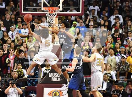 Thumbnail 2 in Sierra Canyon vs. Bishop Montgomery (CIF SS Playoff Open DIV Semi Final) photogallery.