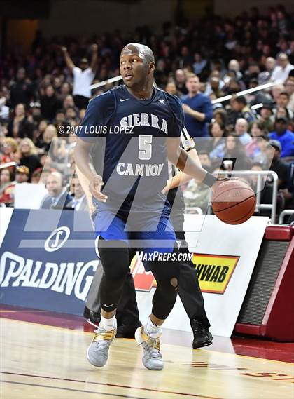 Thumbnail 1 in Sierra Canyon vs. Bishop Montgomery (CIF SS Playoff Open DIV Semi Final) photogallery.