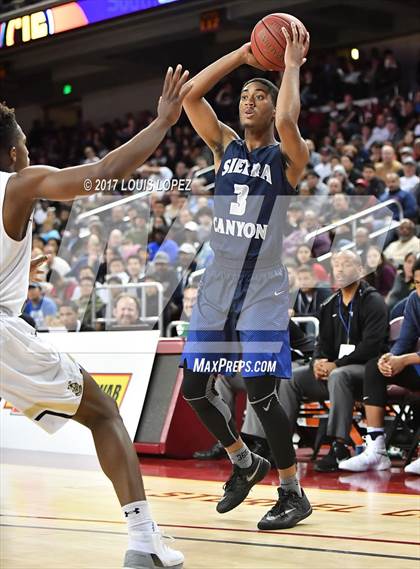 Thumbnail 2 in Sierra Canyon vs. Bishop Montgomery (CIF SS Playoff Open DIV Semi Final) photogallery.
