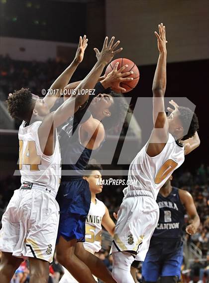 Thumbnail 2 in Sierra Canyon vs. Bishop Montgomery (CIF SS Playoff Open DIV Semi Final) photogallery.