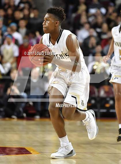 Thumbnail 1 in Sierra Canyon vs. Bishop Montgomery (CIF SS Playoff Open DIV Semi Final) photogallery.