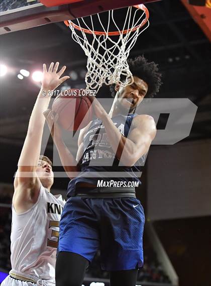 Thumbnail 2 in Sierra Canyon vs. Bishop Montgomery (CIF SS Playoff Open DIV Semi Final) photogallery.