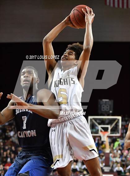 Thumbnail 3 in Sierra Canyon vs. Bishop Montgomery (CIF SS Playoff Open DIV Semi Final) photogallery.