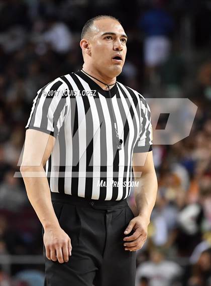 Thumbnail 2 in Sierra Canyon vs. Bishop Montgomery (CIF SS Playoff Open DIV Semi Final) photogallery.