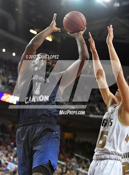 Thumbnail 3 in Sierra Canyon vs. Bishop Montgomery (CIF SS Playoff Open DIV Semi Final) photogallery.