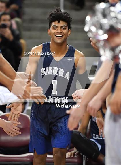 Thumbnail 3 in Sierra Canyon vs. Bishop Montgomery (CIF SS Playoff Open DIV Semi Final) photogallery.
