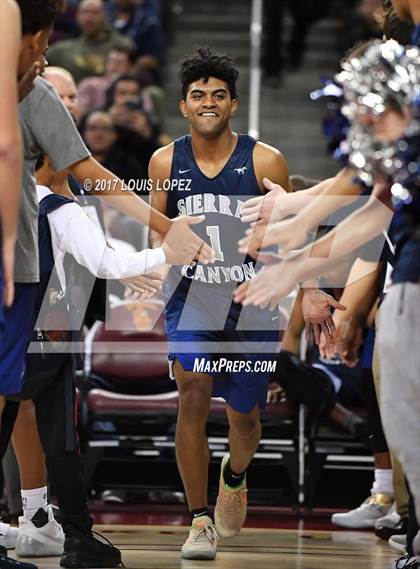 Thumbnail 2 in Sierra Canyon vs. Bishop Montgomery (CIF SS Playoff Open DIV Semi Final) photogallery.