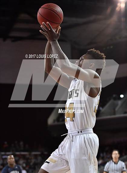 Thumbnail 3 in Sierra Canyon vs. Bishop Montgomery (CIF SS Playoff Open DIV Semi Final) photogallery.
