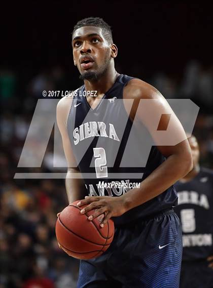 Thumbnail 2 in Sierra Canyon vs. Bishop Montgomery (CIF SS Playoff Open DIV Semi Final) photogallery.