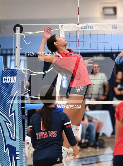 Thumbnail 1 in Corona del Mar vs. Tesoro photogallery.