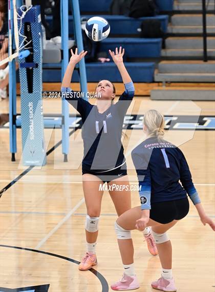 Thumbnail 3 in Corona del Mar vs. Tesoro photogallery.
