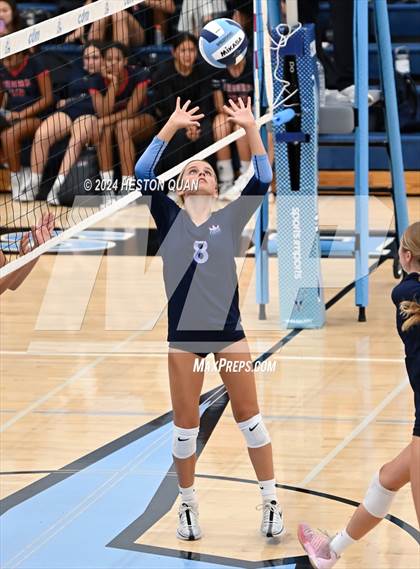 Thumbnail 3 in Corona del Mar vs. Tesoro photogallery.