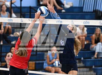 Thumbnail 1 in Corona del Mar vs. Tesoro photogallery.