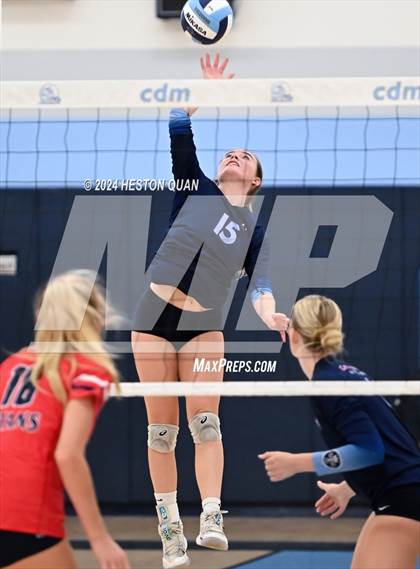 Thumbnail 3 in Corona del Mar vs. Tesoro photogallery.