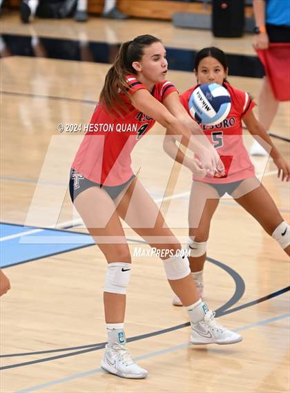 Thumbnail 1 in Corona del Mar vs. Tesoro photogallery.