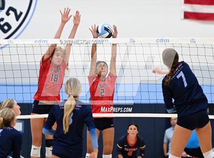 Thumbnail 1 in Corona del Mar vs. Tesoro photogallery.