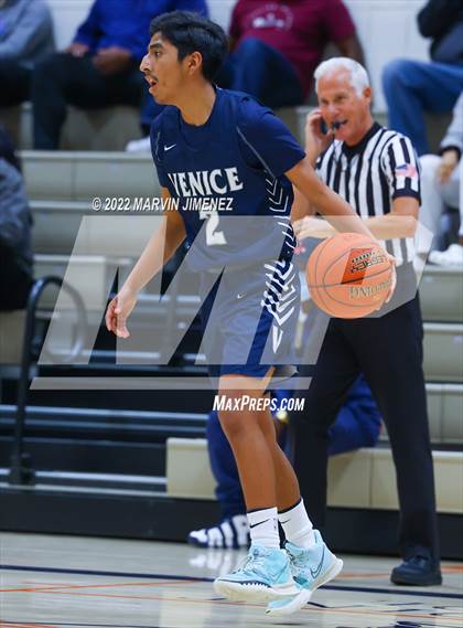 Thumbnail 3 in Venice @ Viewpoint (CIF D3 Southern Regional Final) photogallery.