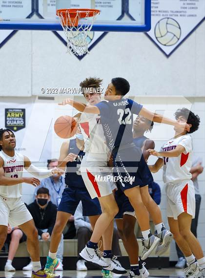 Thumbnail 1 in Venice @ Viewpoint (CIF D3 Southern Regional Final) photogallery.