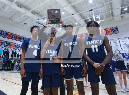 Thumbnail 2 in Venice @ Viewpoint (CIF D3 Southern Regional Final) photogallery.